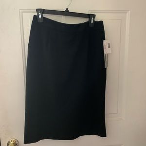 Sag Harbor sz 6 skirt